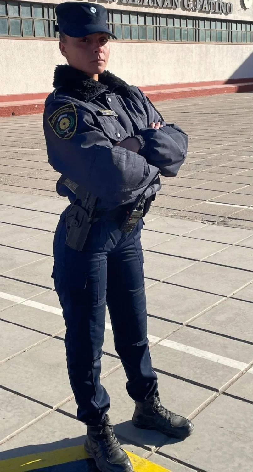 Pendeja argentina muy puta se parte sola Cordobesa image 15