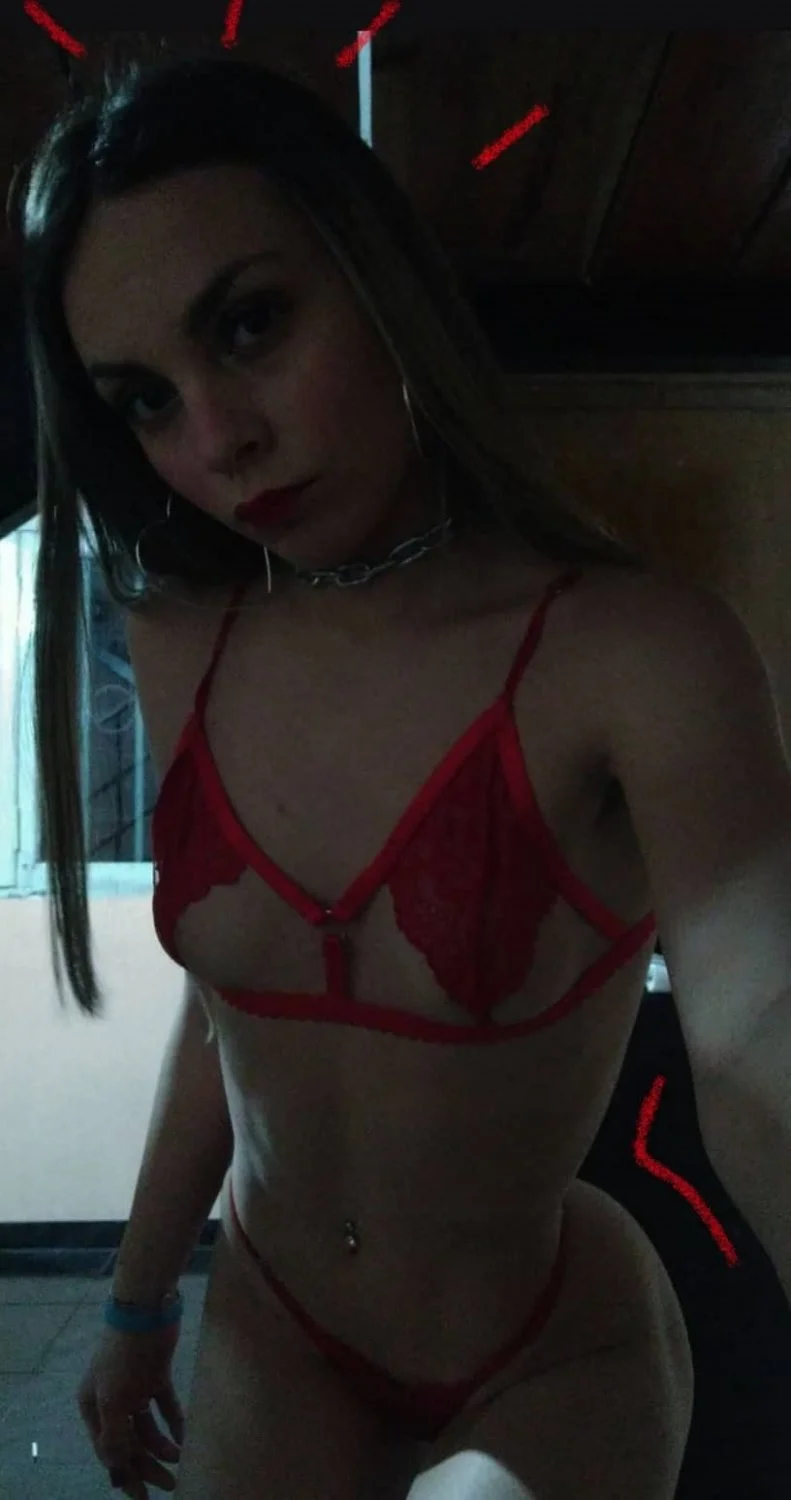 Pendeja argentina muy puta se parte sola Cordobesa image 23