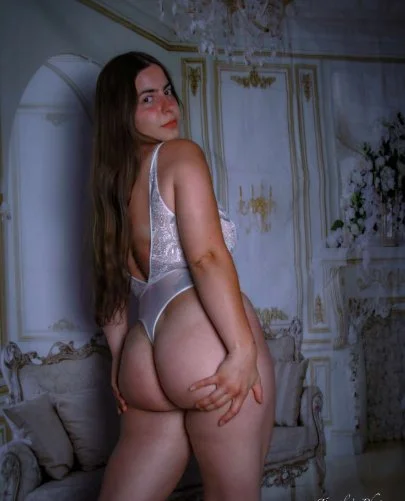Thick Pawg Shared image 4