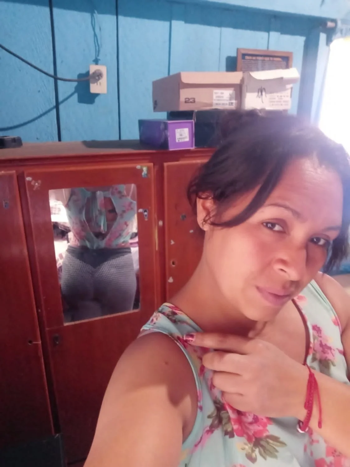 Uff ,me éxito mucho al ver a mi suegra y de repetir cuando me lo chupo cuando su hija está en trabaj image 34