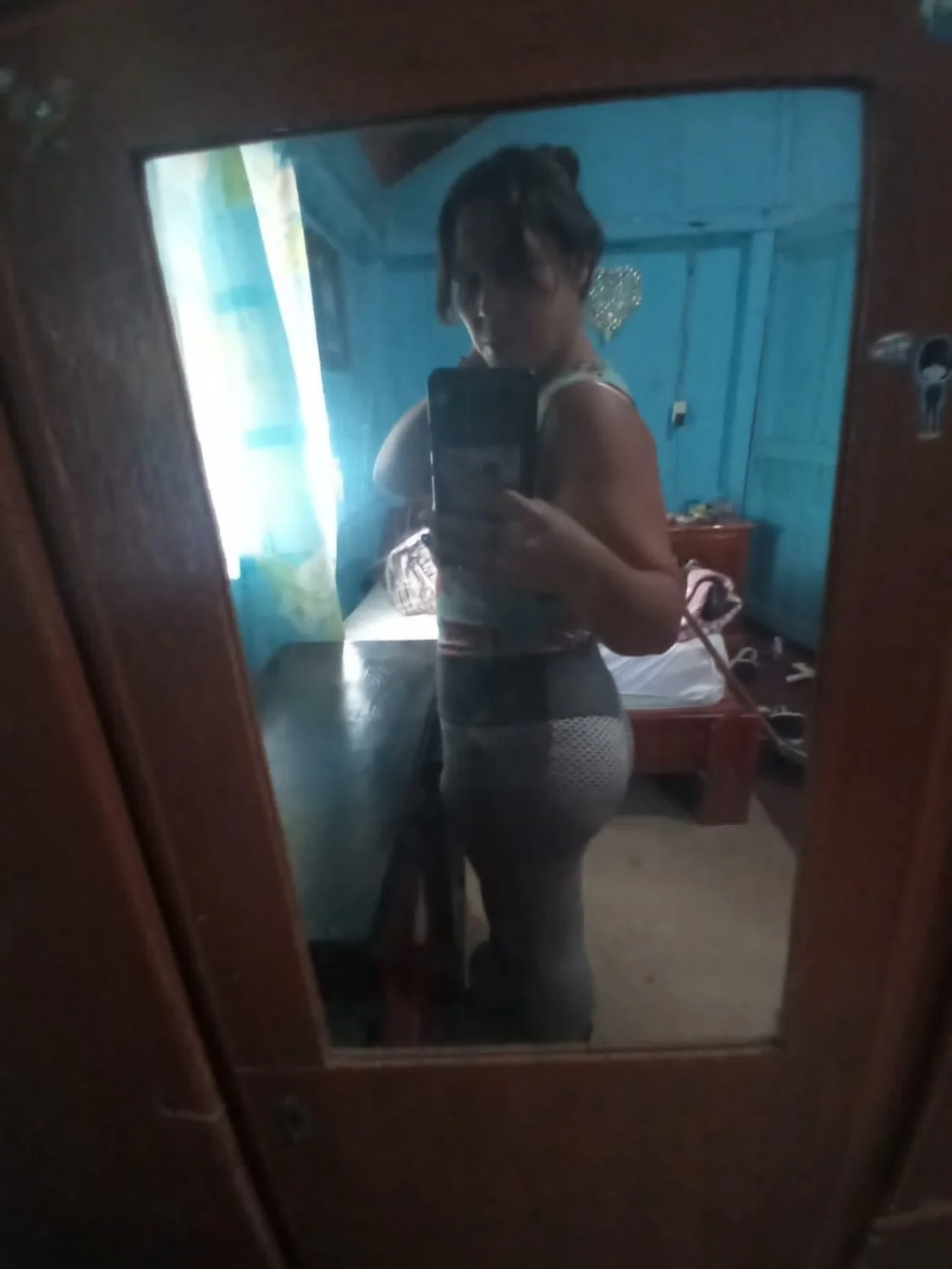 Uff ,me éxito mucho al ver a mi suegra y de repetir cuando me lo chupo cuando su hija está en trabaj image 45