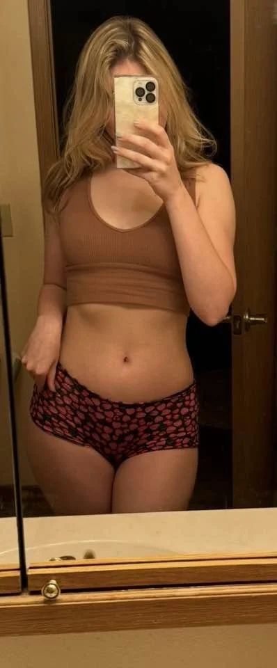 Wisconsin weak Domme Aubrey... Txt her she is also a fuckin snitch image 11