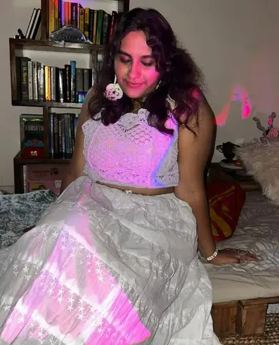 slut hridaye , 18 , india cover image