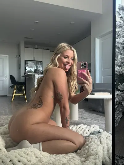 Big tit blonde cover image