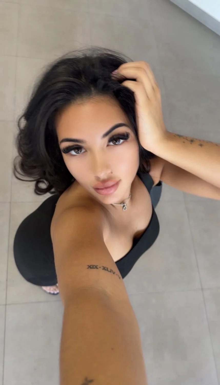Fit Baddie Juicing for Dick image 2