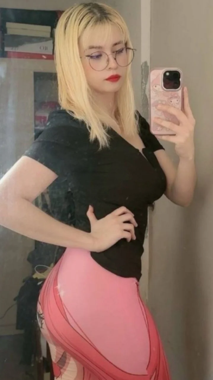 Lulymakima - sexy girl in cosplay image 12