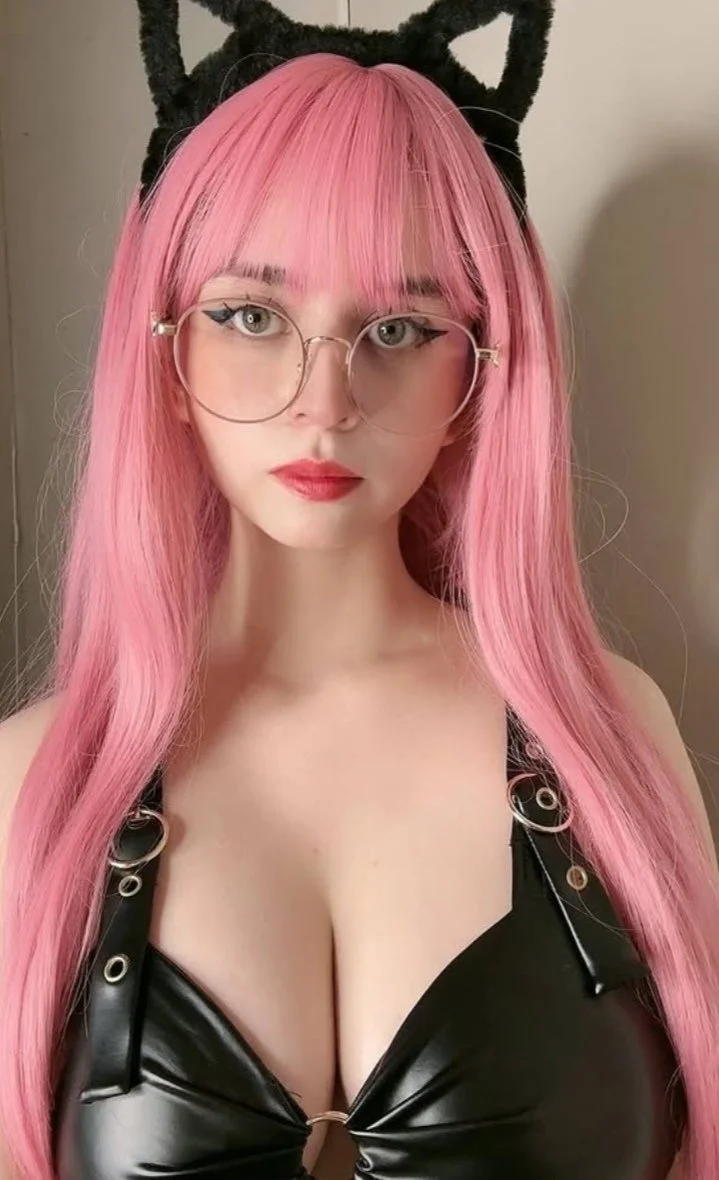 Lulymakima - sexy girl in cosplay image 13