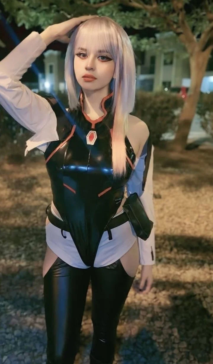 Lulymakima - sexy girl in cosplay image 17
