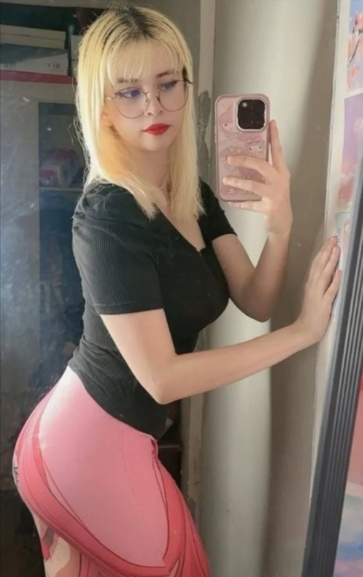 Lulymakima - sexy girl in cosplay image 18