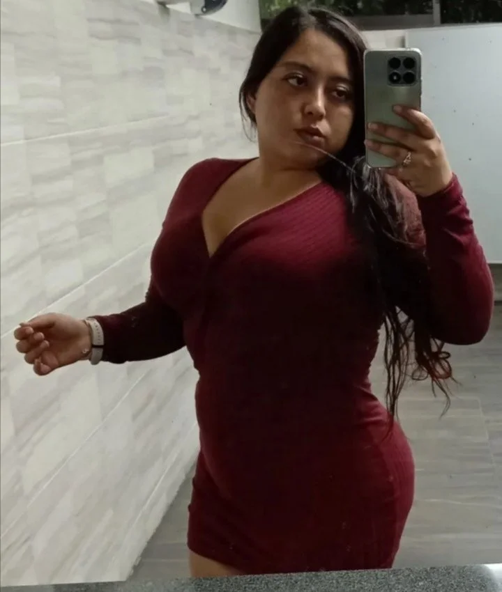 Latinas image 14