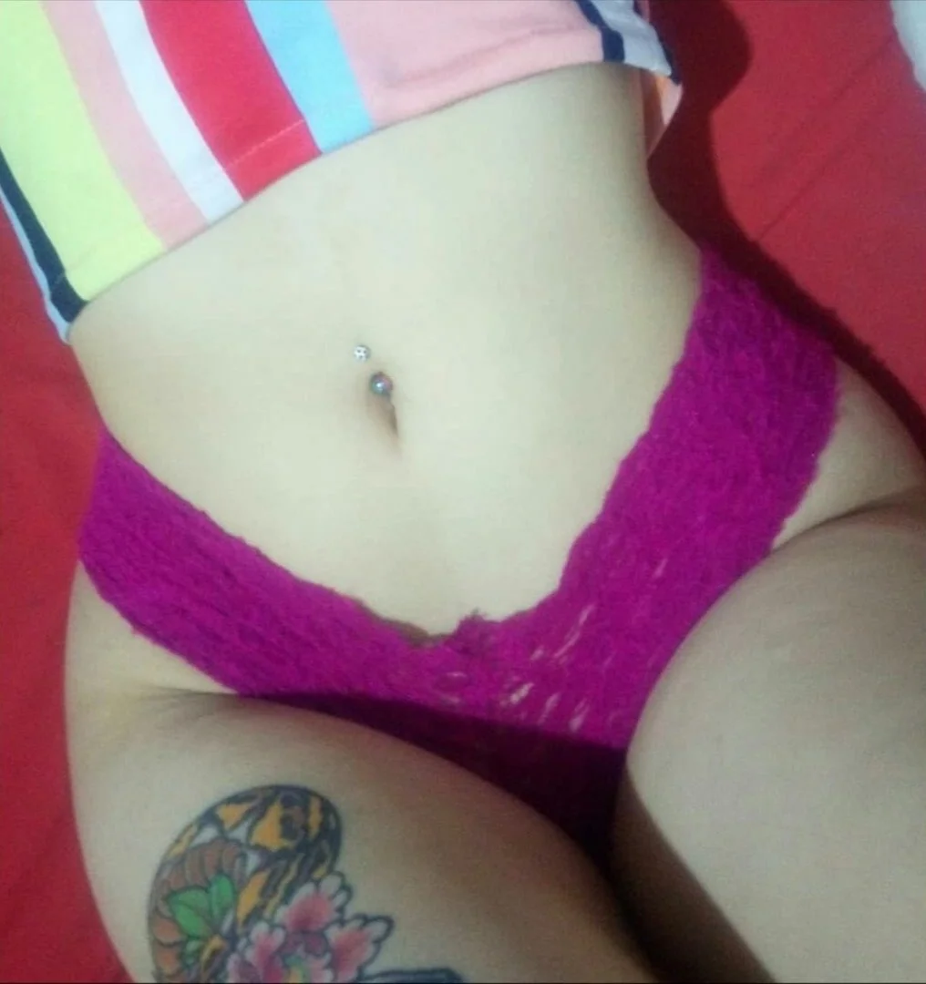 Latinas image 19