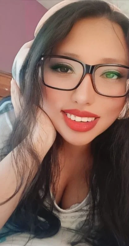 Latinas image 7
