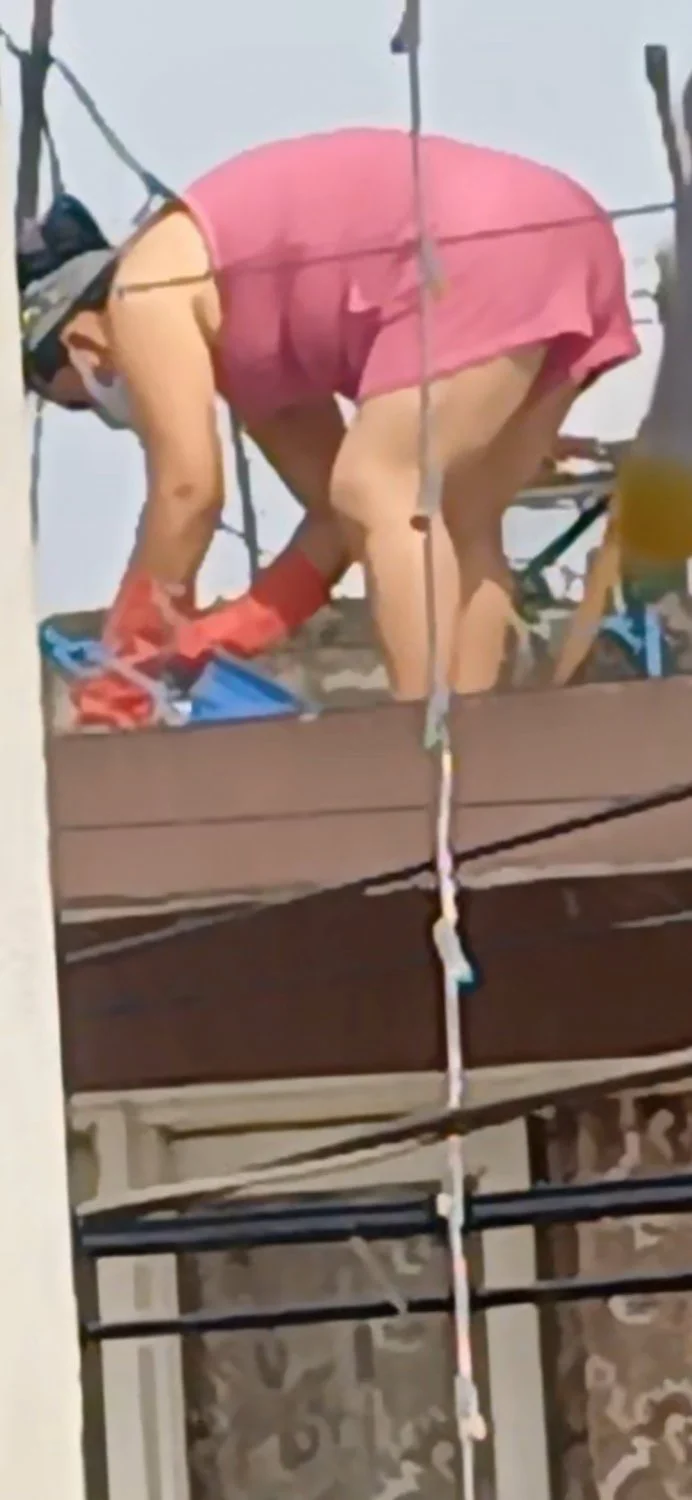 Espiando a la PutaVecina🥵🍑. image 6