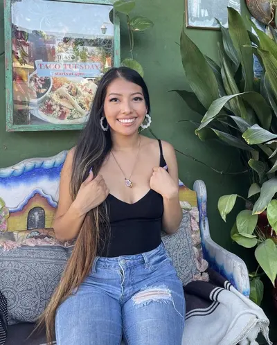 Horny teen babe sucks and fucks cover image