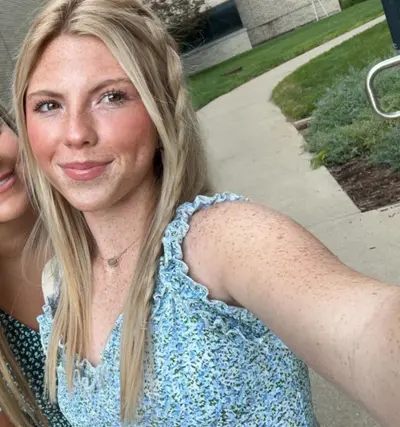 Exposing Blonde Webslut Ally cover image