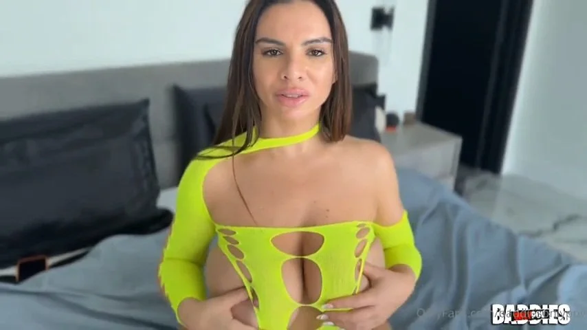 SEXY😍 BIG BOOTY🍑 PAWG SNOWBUNNY❄️🐇 LOVES❤️ BBC🍆 image 12