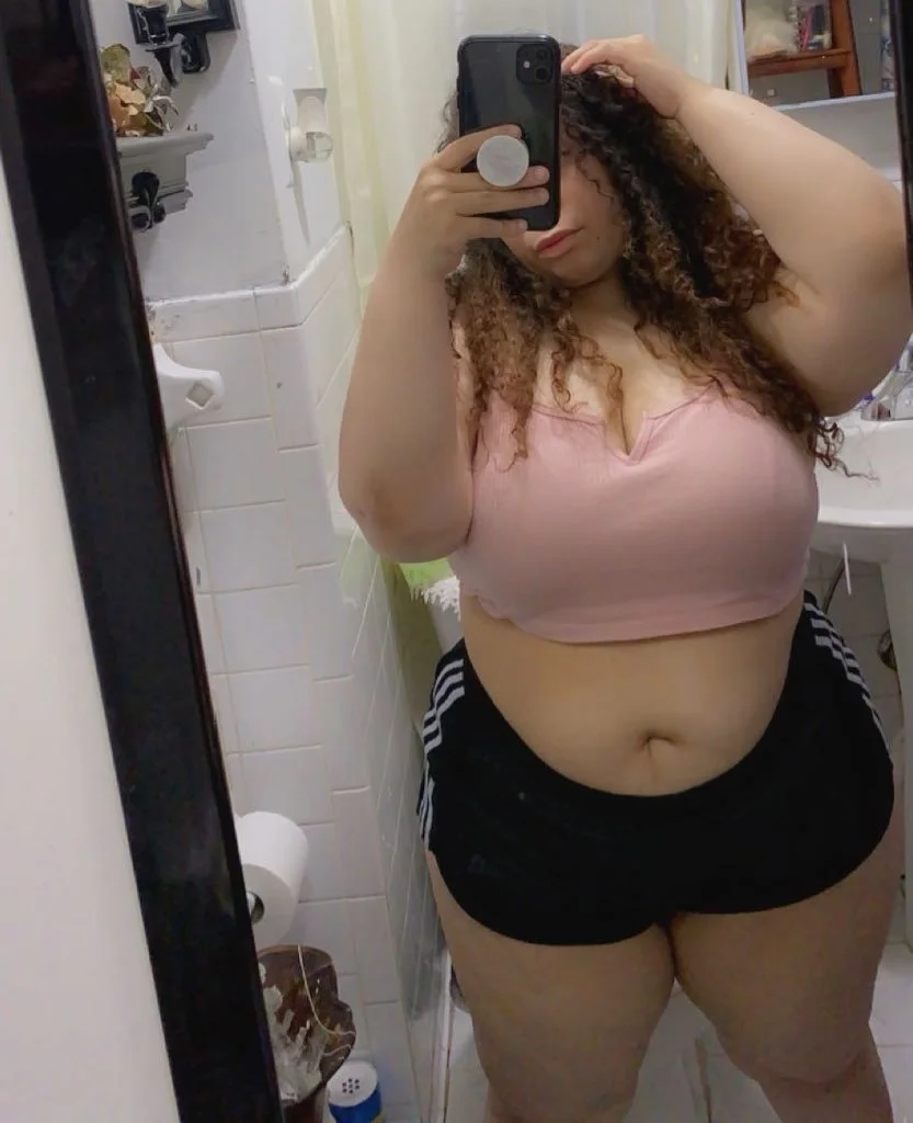 Nice thick juicy latina image 11