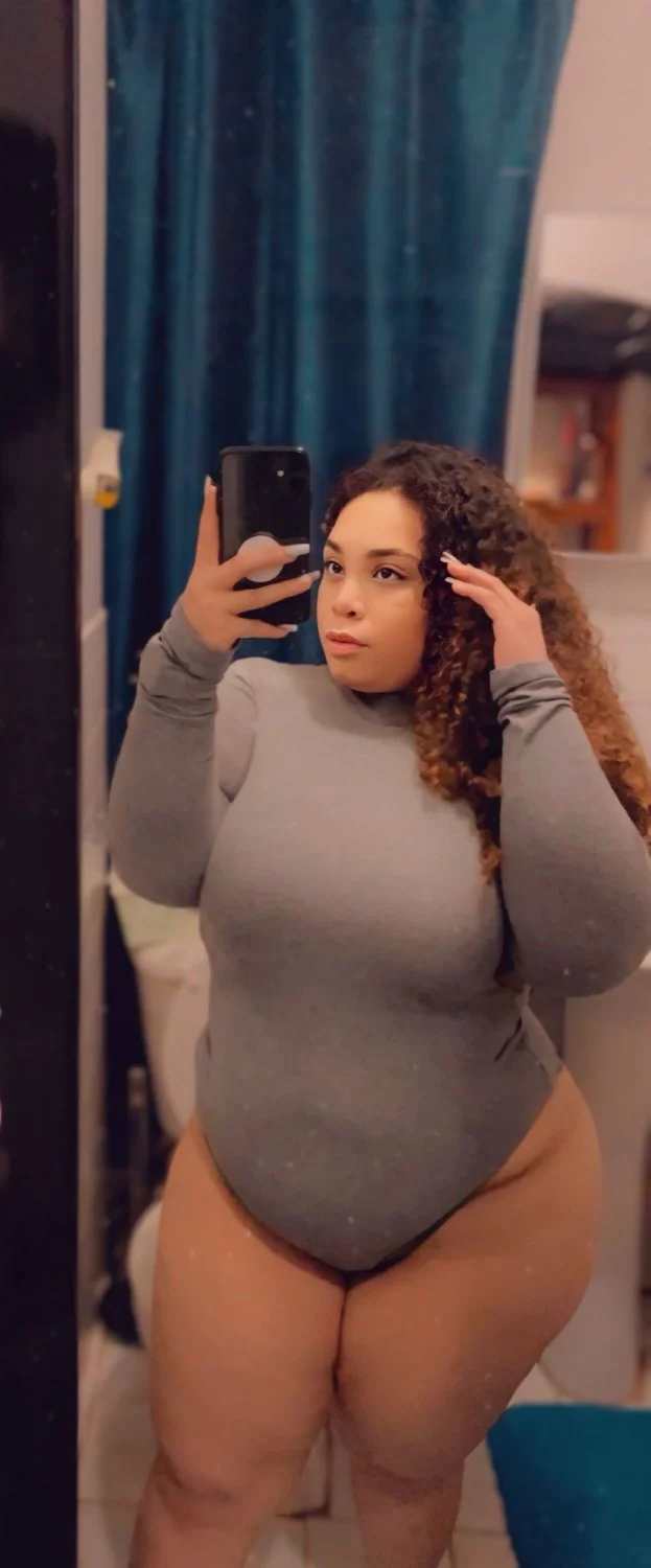 Nice thick juicy latina image 14