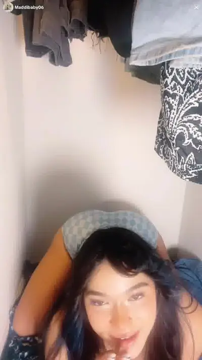 tiktok live arch twerk cover image