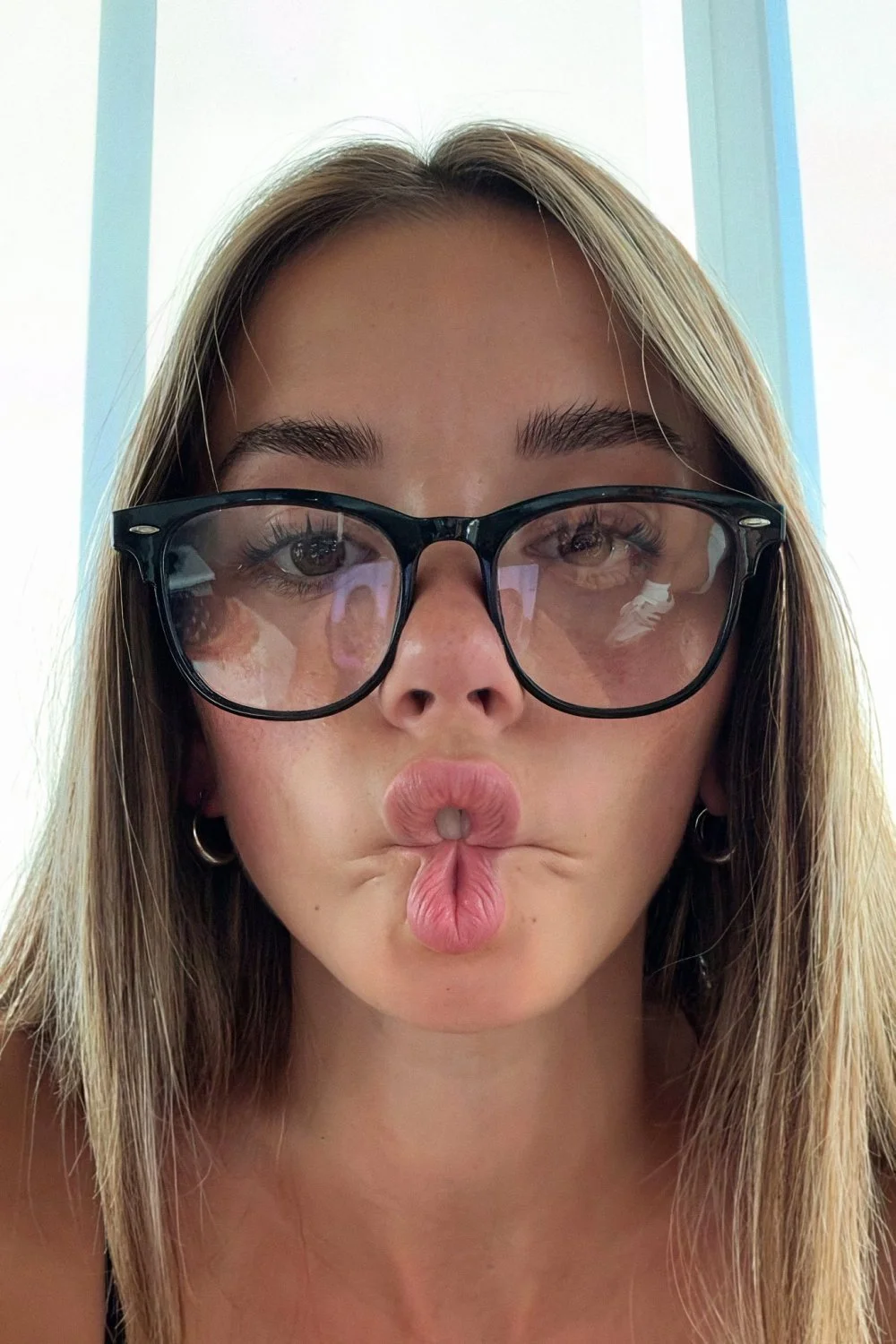 Famosa gringa te la saca para que la metas 🤤🥵💦🔥 image 15