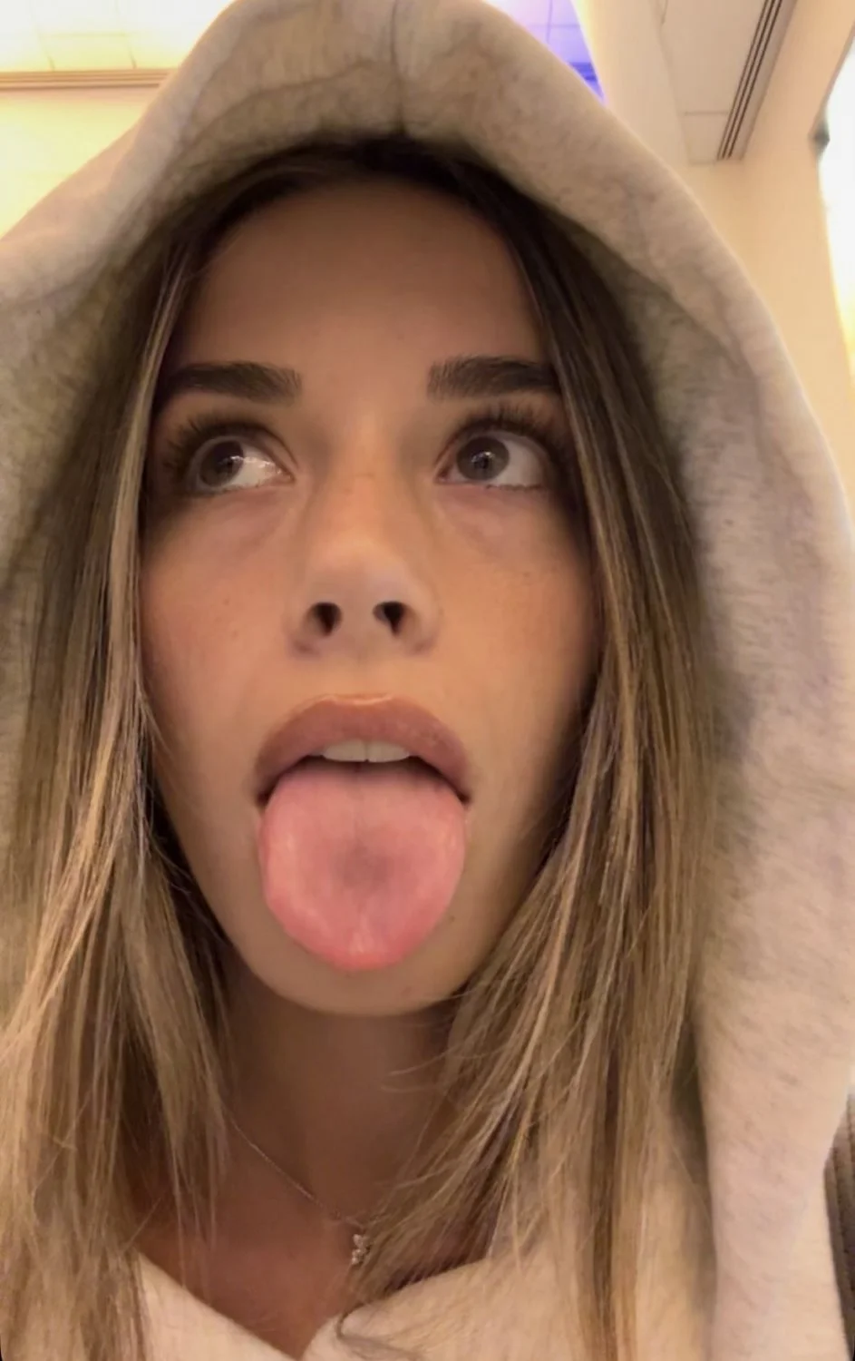 Famosa gringa te la saca para que la metas 🤤🥵💦🔥 image 18