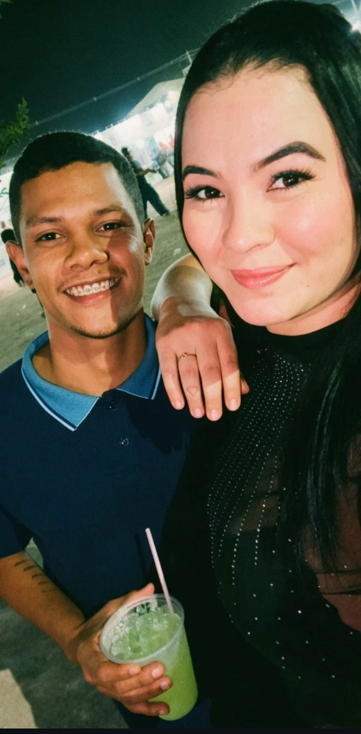 Vazou - Daniela da cidade de Cuiabá MT - fudendo com o namorado 🔥🔥🔥🔥🔥🔥🔥 main image