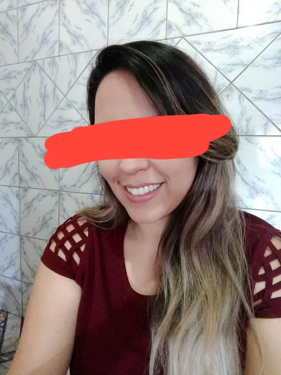 Casada da igreja uma tremenda safada gosta de um microfone cabeçudo image 3