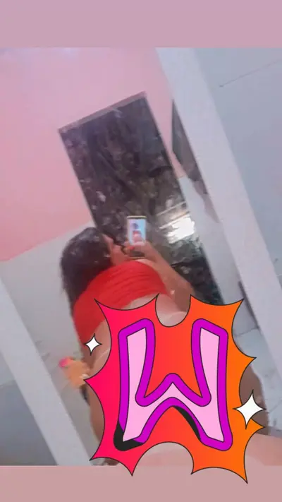 Alguém tem algum conteúdo dela https://privacy.com.br/checkout/larissaaudriim cover image