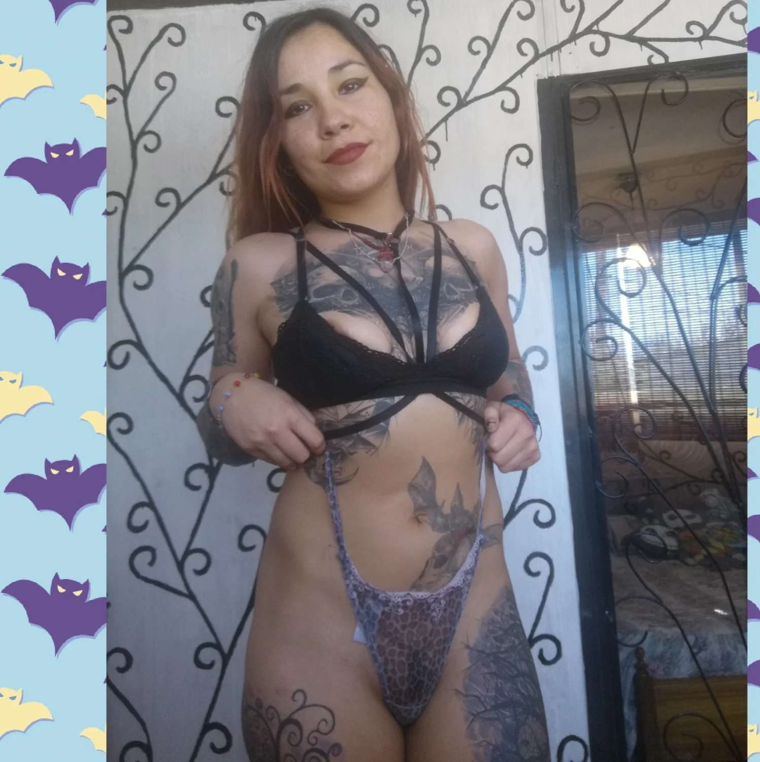 Chilean tattooed babe image 5