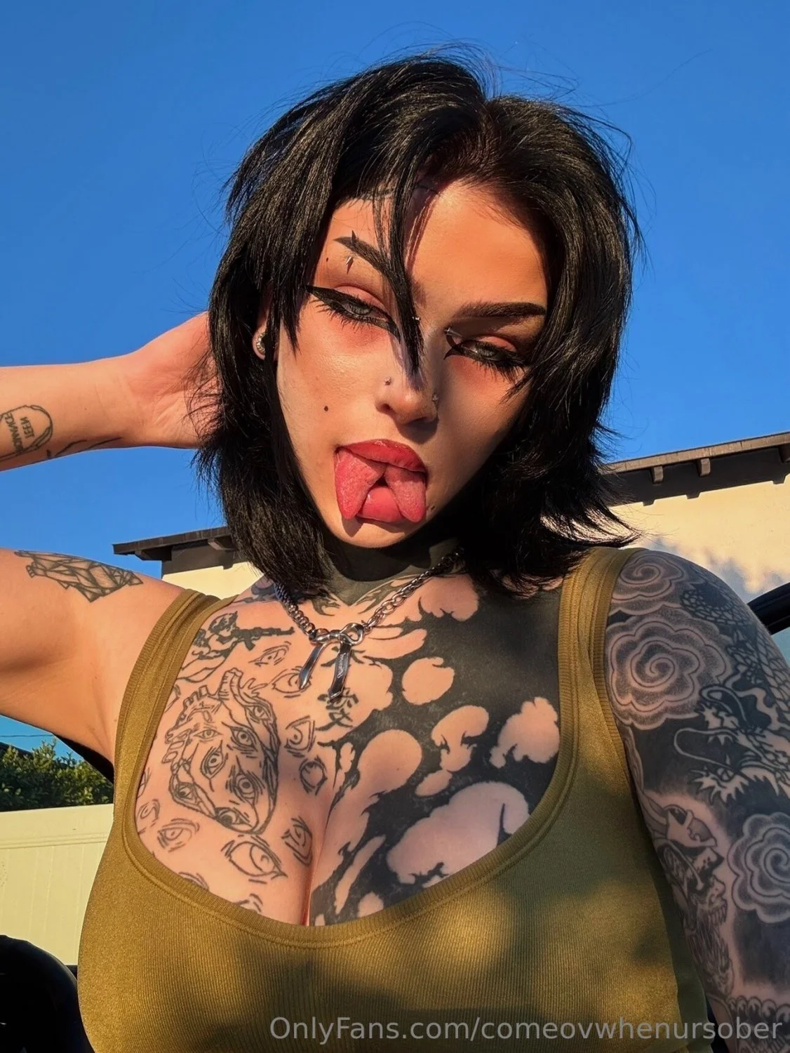 Goth whore 🥵 main image