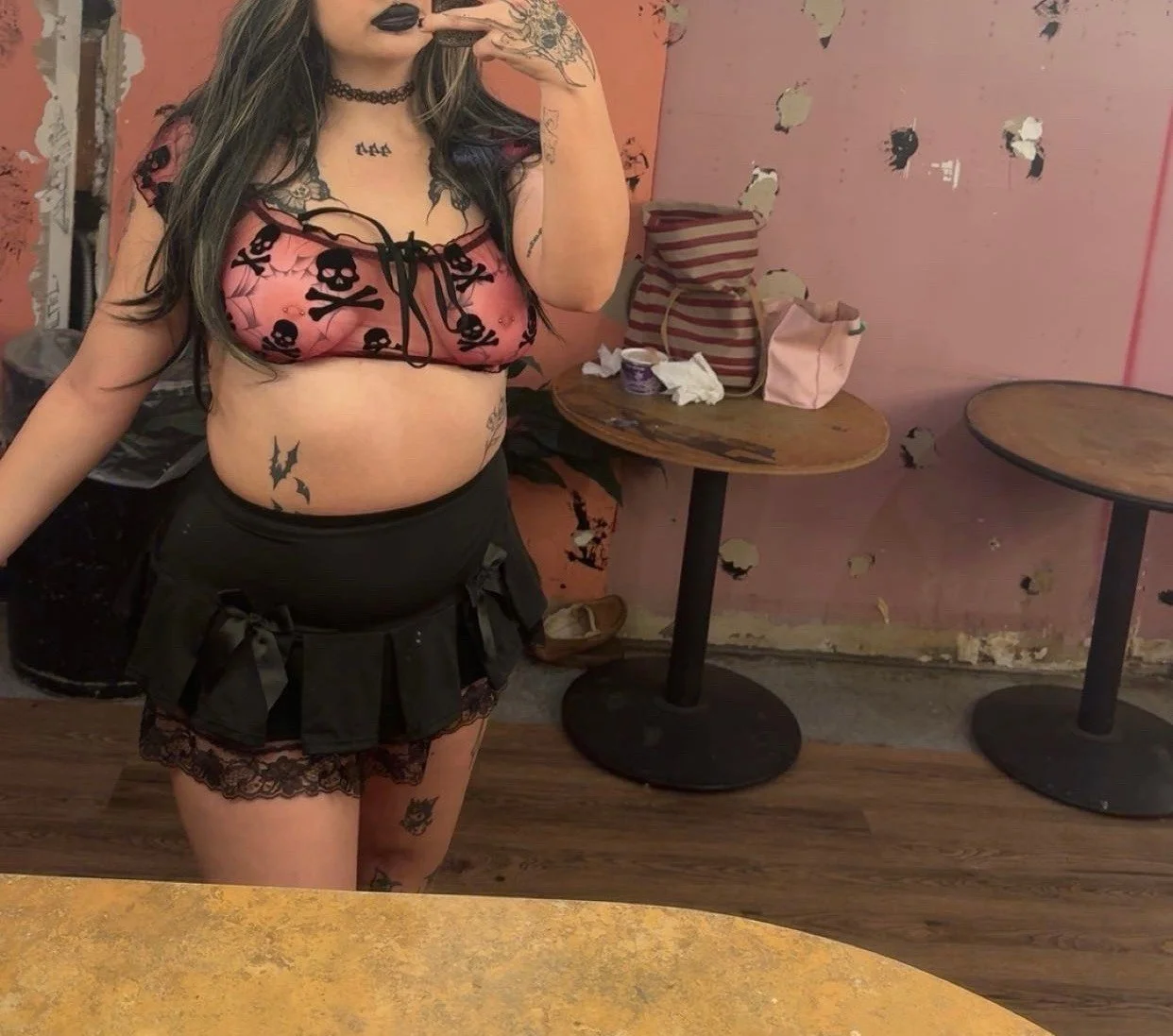 Love my goth girlfriend image 4