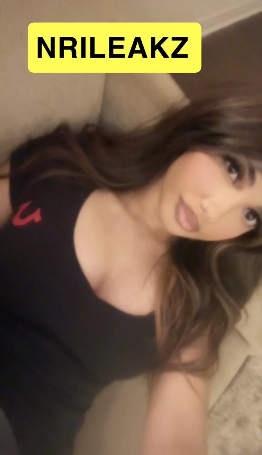 Sexy Indian NRI tits leaked😍🤤😍 image 10