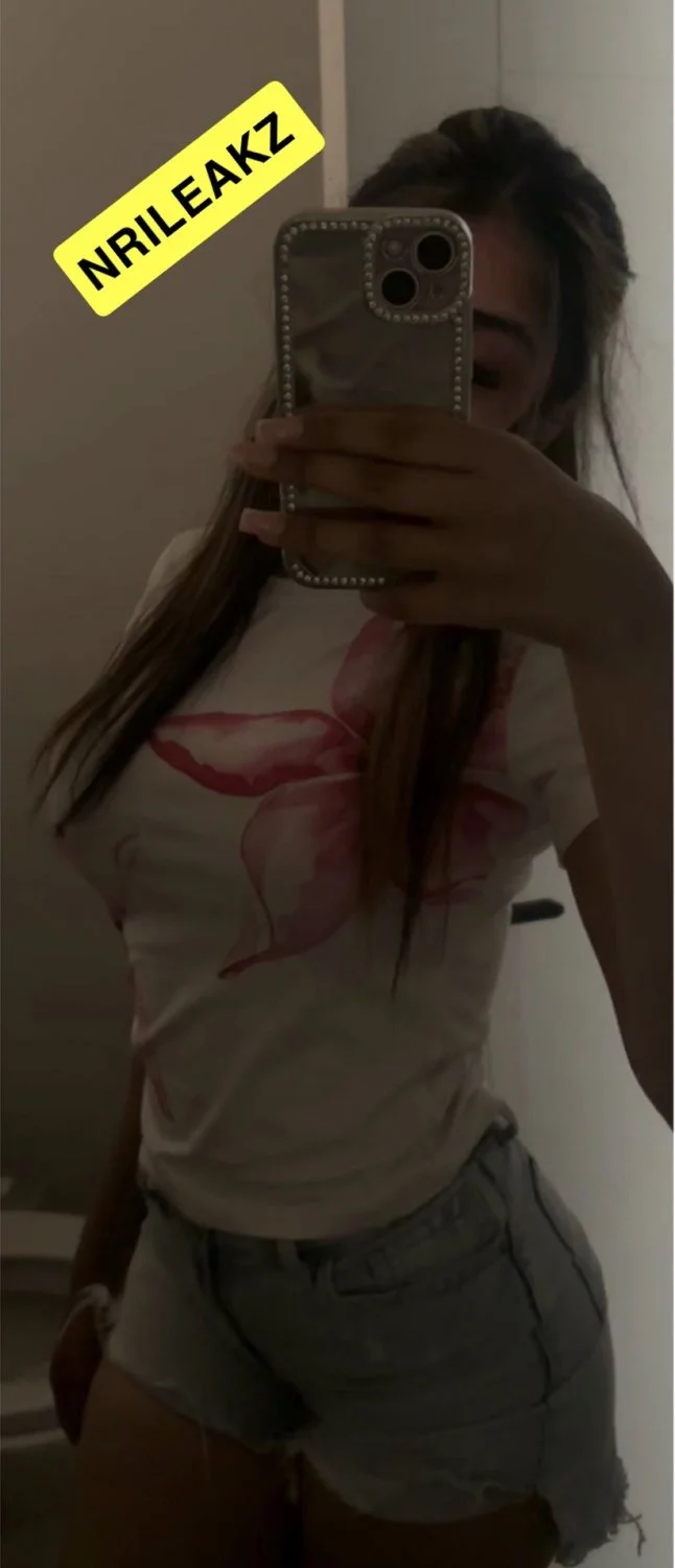 Sexy Indian NRI tits leaked😍🤤😍 image 11