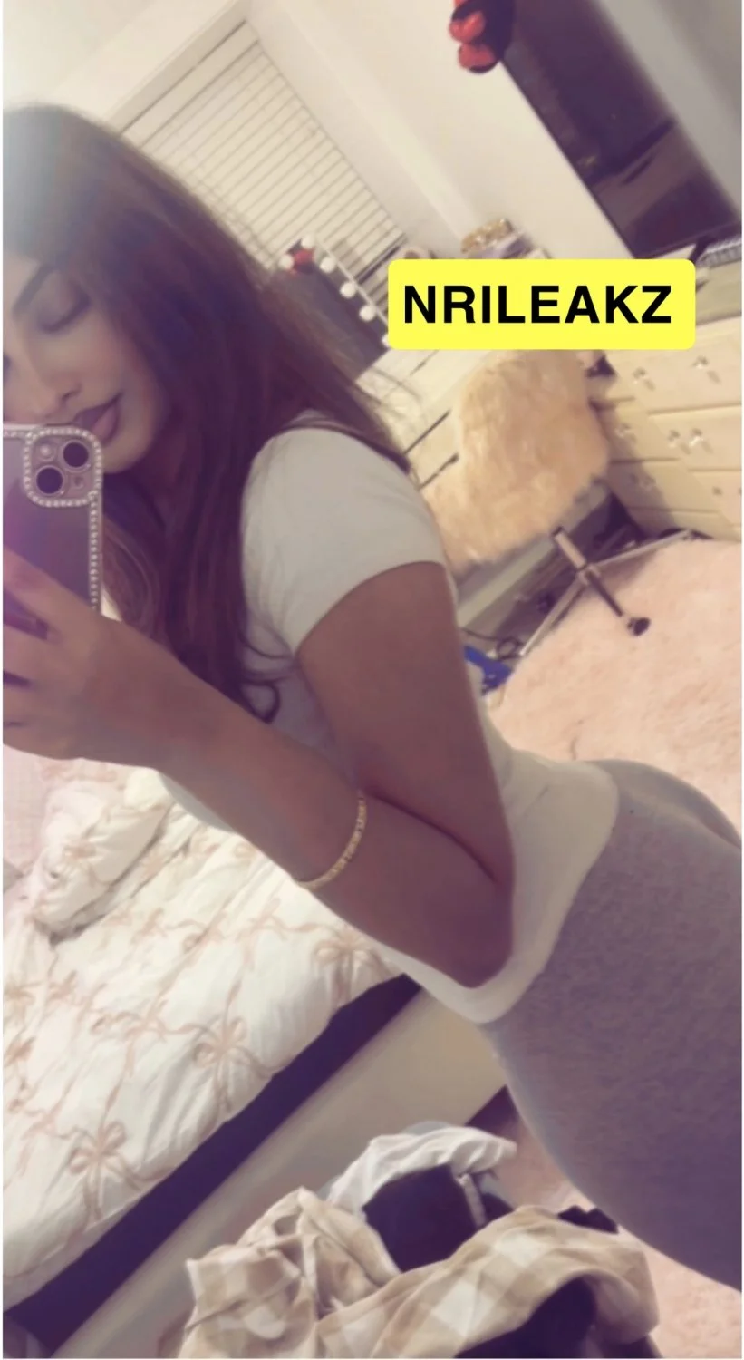 Sexy Indian NRI tits leaked😍🤤😍 image 17