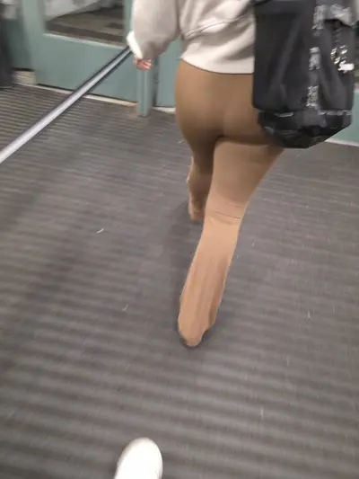 Latina creepshot cover image