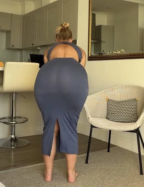 Wife with an incredibly big and sexy ass 😵‍💫😍💋 image 8