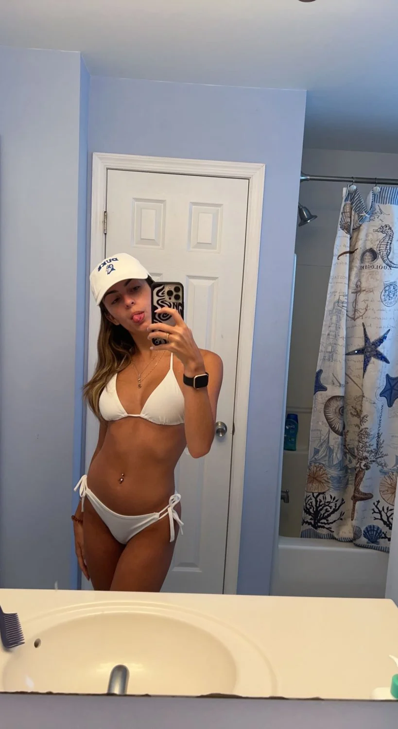 hot white duke girl loves fucking image 16