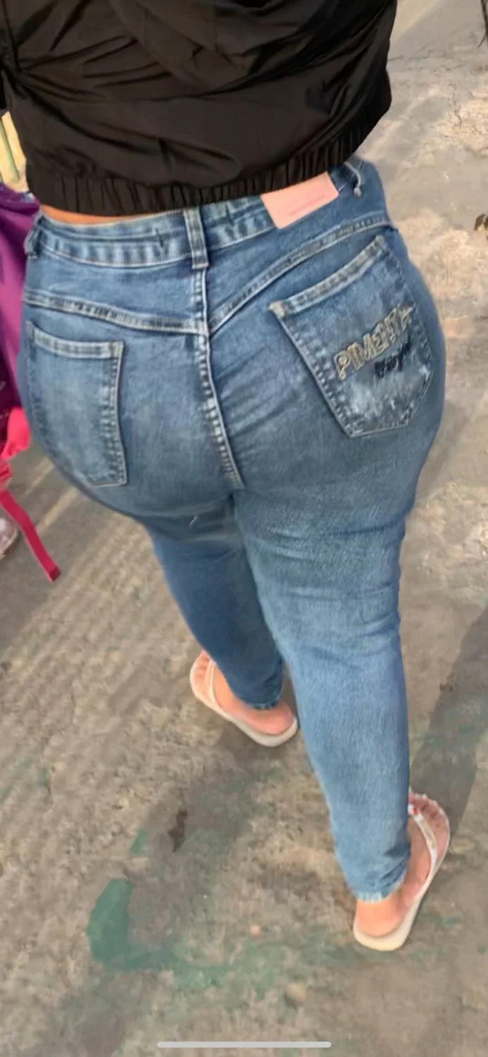 Ofereceu 50$ pra Bunduda deixar tira foto do Rabao dela e ela deixou image 3