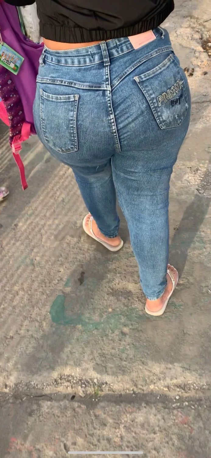 Ofereceu 50$ pra Bunduda deixar tira foto do Rabao dela e ela deixou image 5