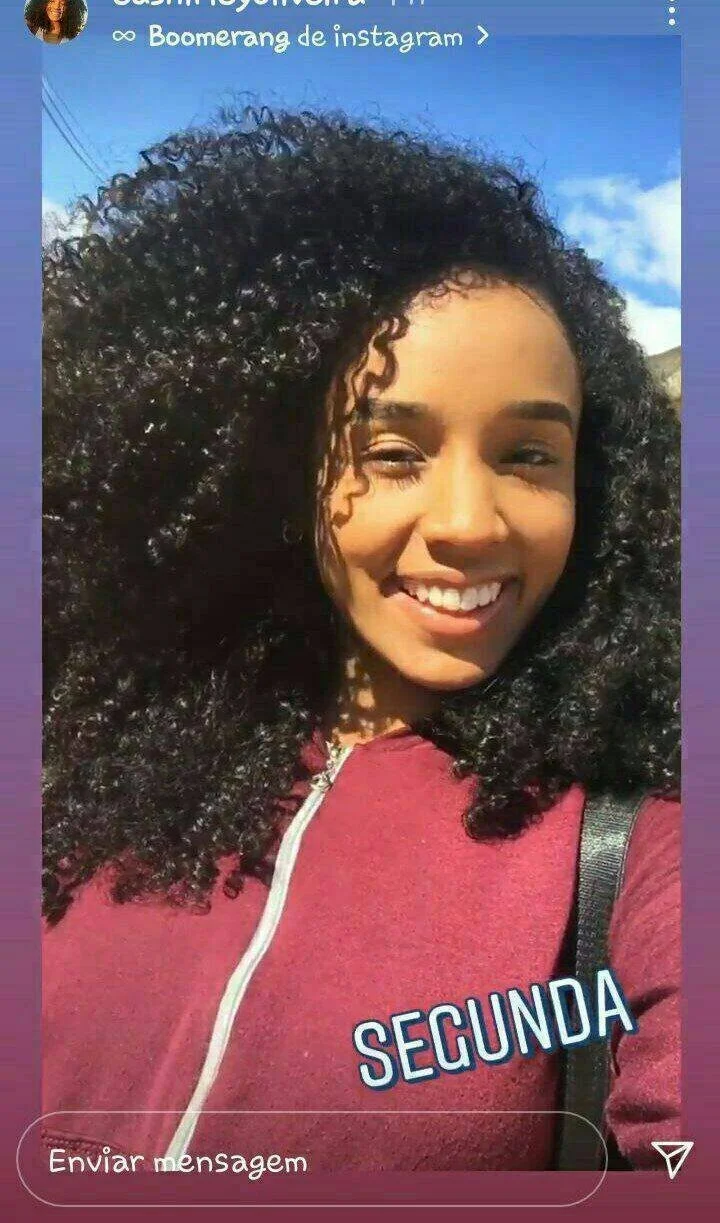 Morena cacheada pagando boquete gostoso vazados favela baixa renda safada gostosa putinha novinha image 1