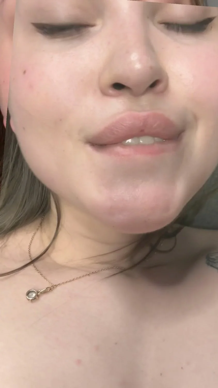 🔞 Sexy small tits nude pussy licking naked wet pussy 🍑💦 OF now image 4