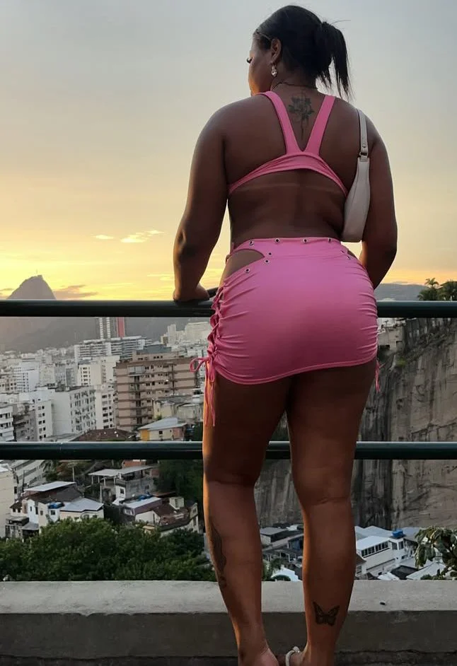 Manu novinha carioca putona image 9