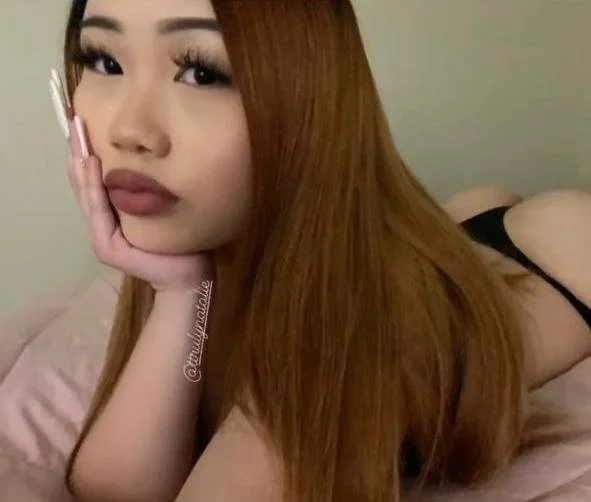 Thick Asian Teen image 5