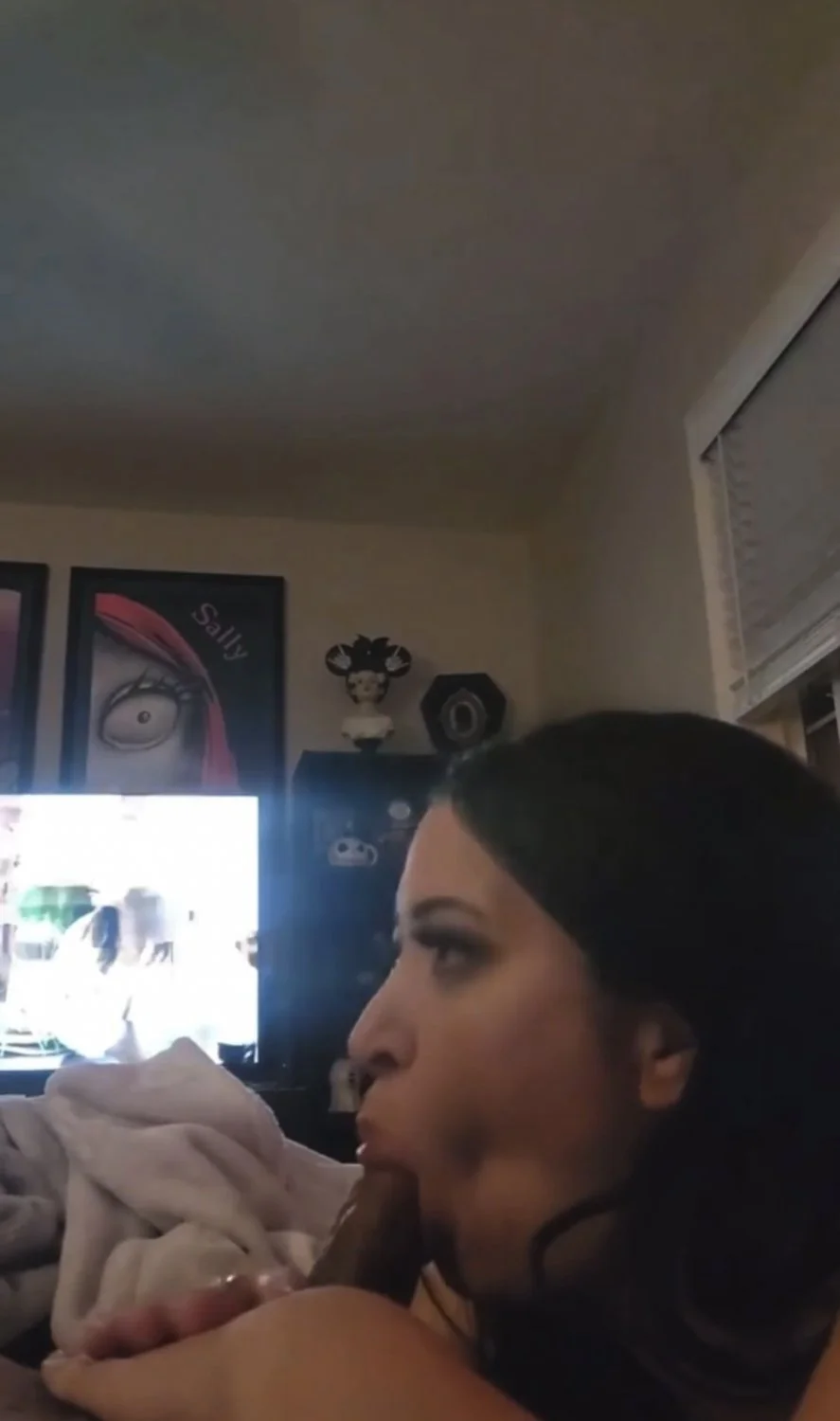latina slut dm to trade image 2