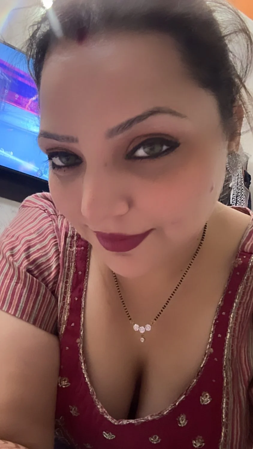 Hot aunty.Riding cock New viral. image 12