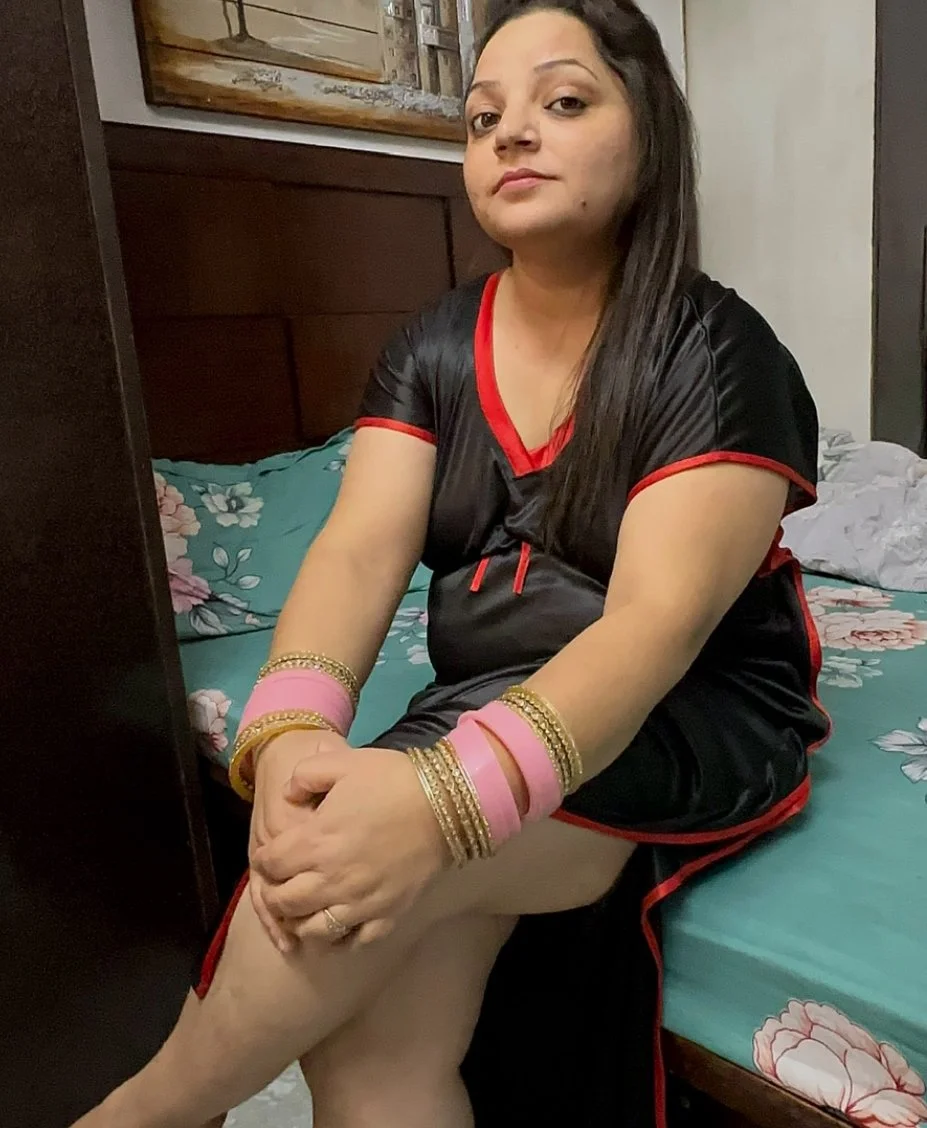 Hot aunty.Riding cock New viral. image 25