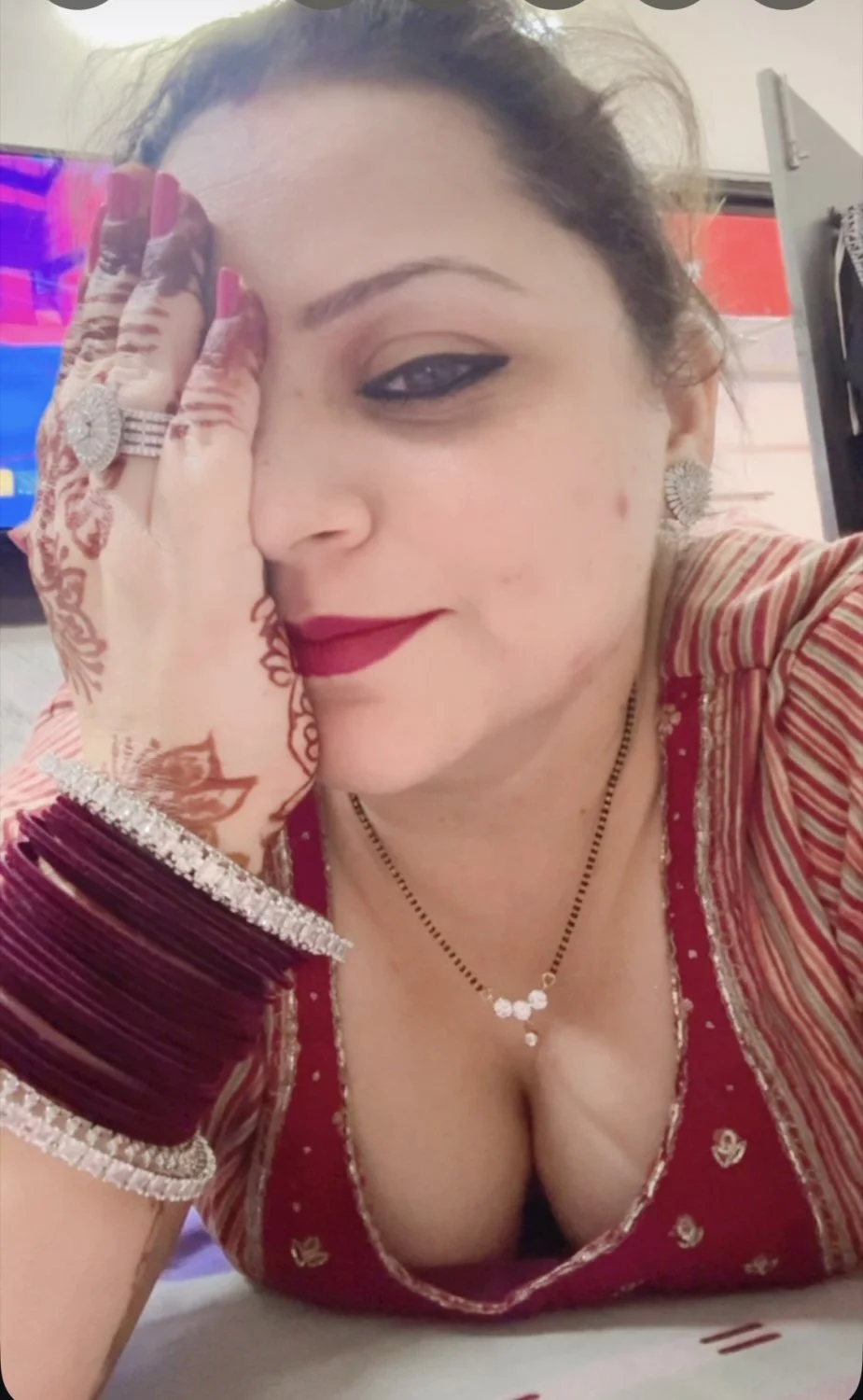 Hot aunty.Riding cock New viral. image 6