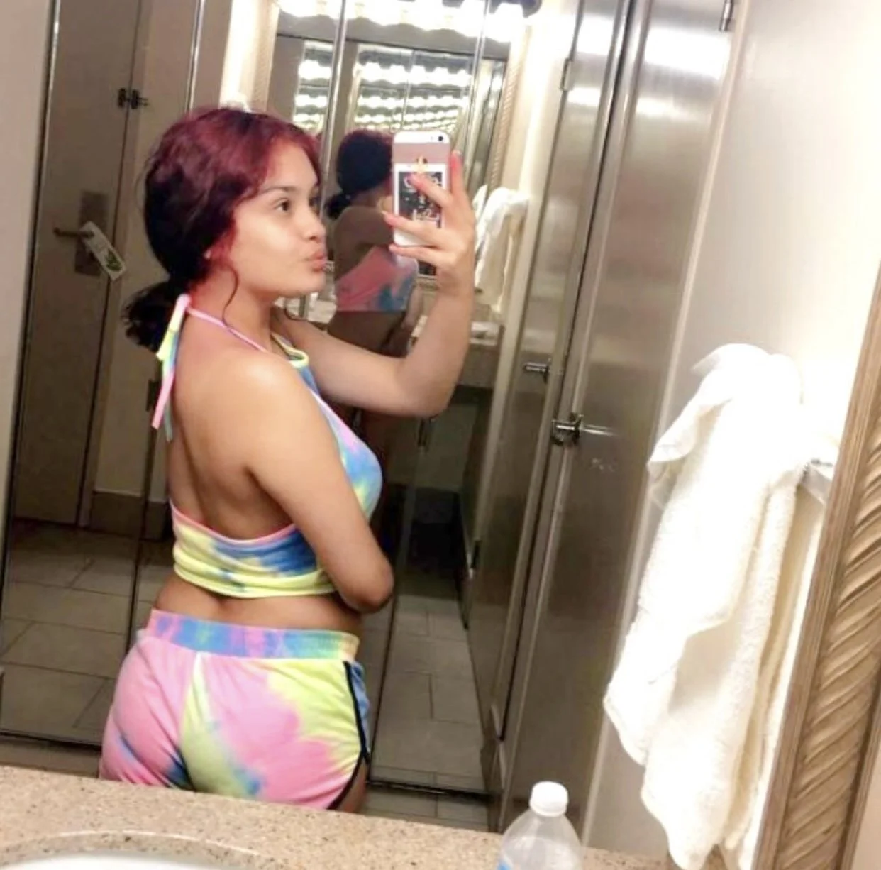 Chicago Latina thot Dm For Nudes image 5