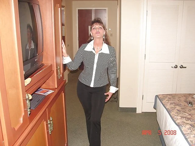 Exposed Stripper & Wife Tamatha 5.0 image 14