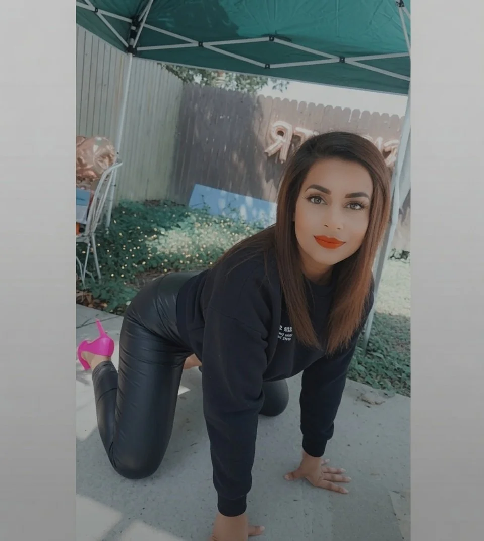 Indian paki bengali slut nasreen atcha posing and looking hot in leggings image 2